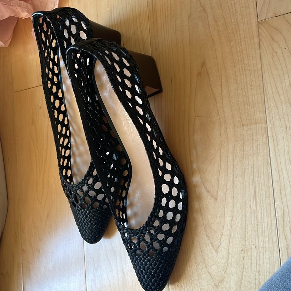 Loeffler Randall size 10 woven leather shoes black
